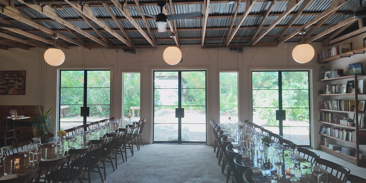 Ronin farm-to-table restaurant reopens in Bryan with renovated barn dining room