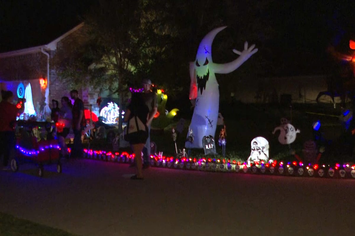 GALLERY: Brazos Valley trick-or-treaters hit College Station’s ...