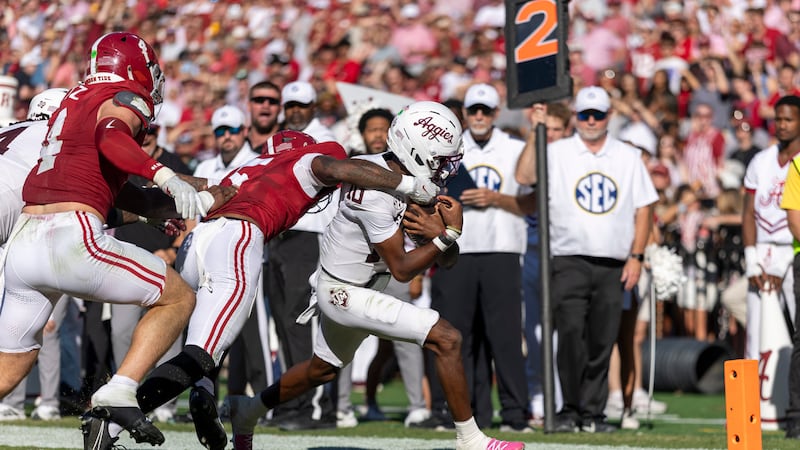 Texas A&M quarterback Marcel Reed (10) runs the ball for a touchdown against Alabama during...