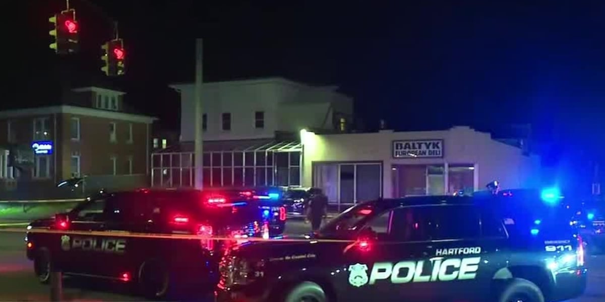 1 dead, 4 injured in mass shooting outside bar