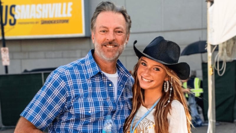 Country singer-songwriter Darryl Worley says daughter was seriously injured in car crash